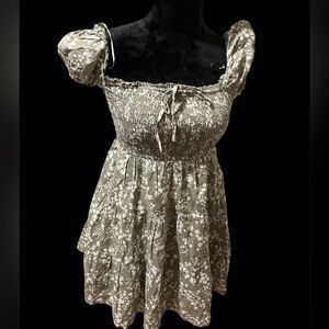 Garage Floral Smocked Dress Women’s Petite Small